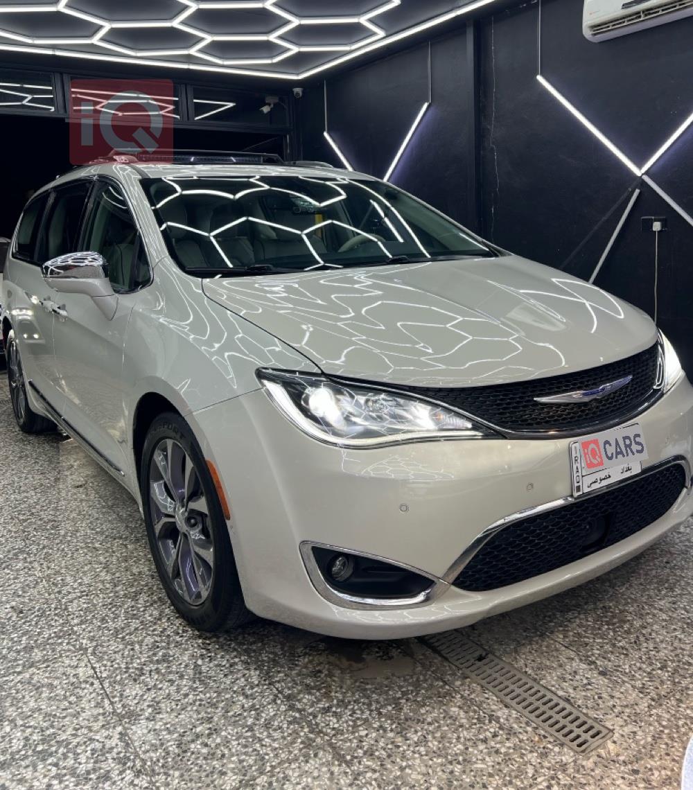 کرایسلەر پاسیفیکا